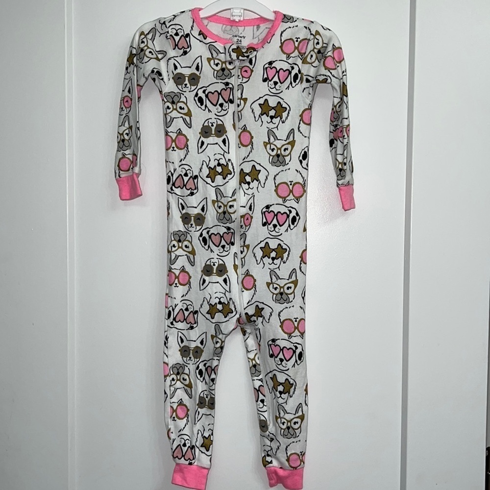 NWOT CARTER’S PAJAMAS PINK & SPARKLY size 24 months